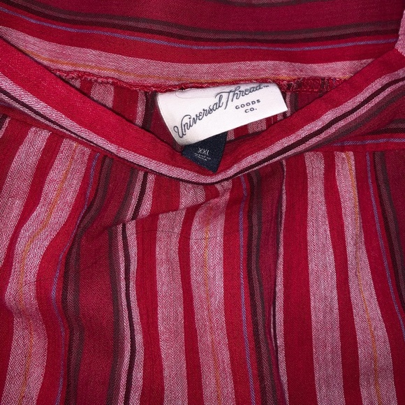 Universal Threads Ruffle-Sleeve Top - Picture 6 of 8